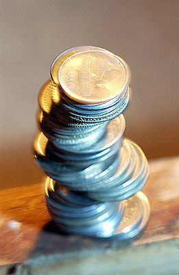 MONEY ON THE MOVE